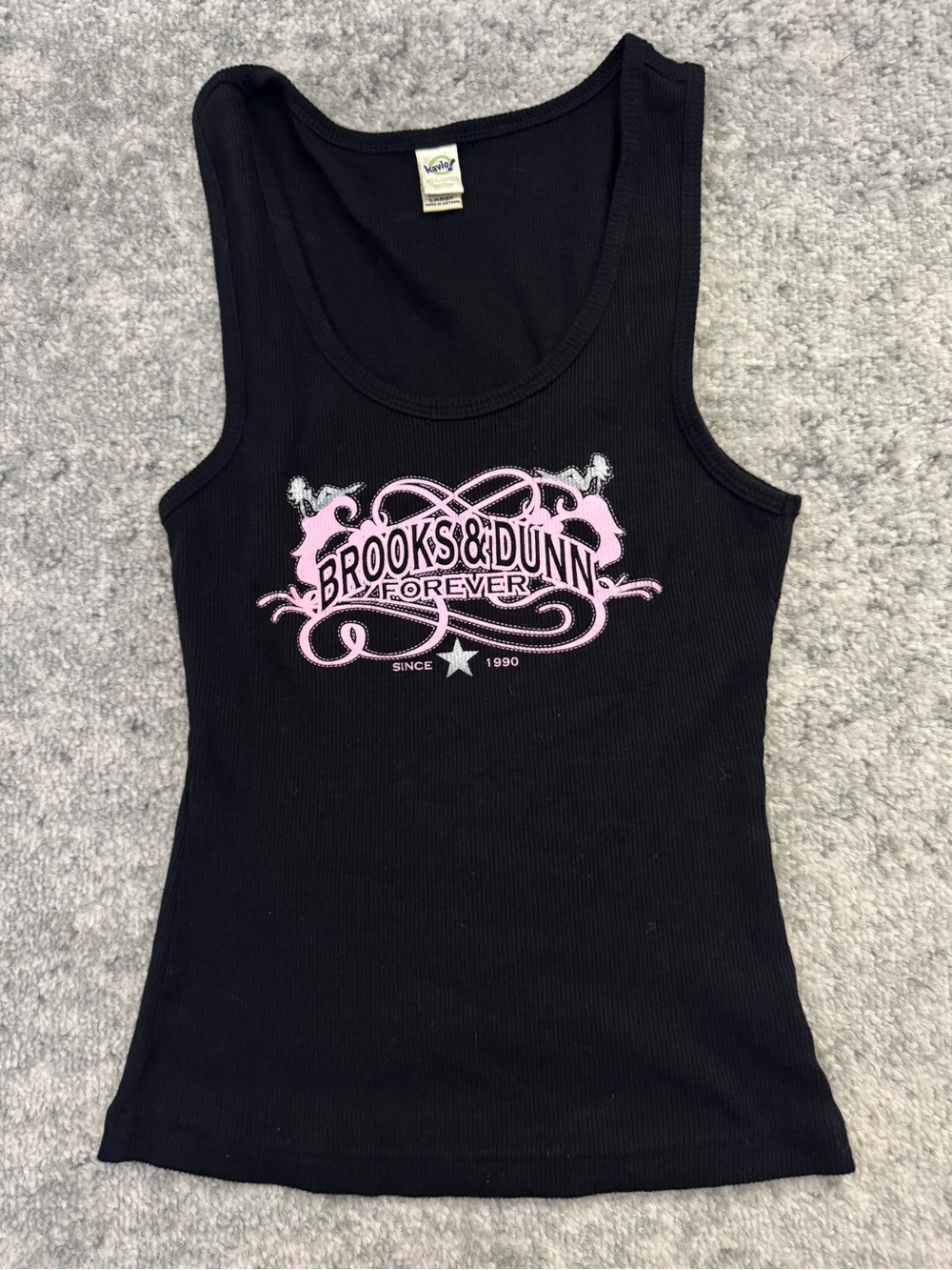 VINTAGE CONCERT Kavio Black Ribbed Tank with Green Logo